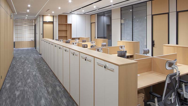 Latest company blogs about Regarding the different styles and colors of screen card slot office desks we deliver